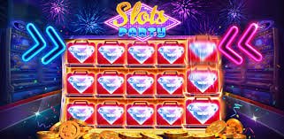 MeeMee2D App ဖြင့် Myanmar ကစားသမား Wave Money KBZPay ငွေသွင်းကာ Slot ကစားနေသောမြင်ကွင်း